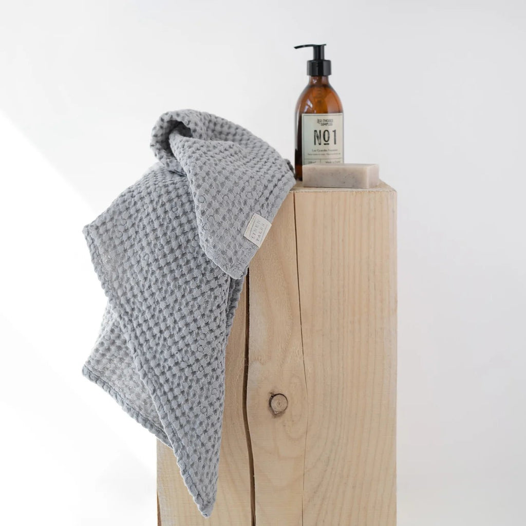 Linen & Cotton Honeycomb Waffle Bath Towel - Wick'ed Fragrance House