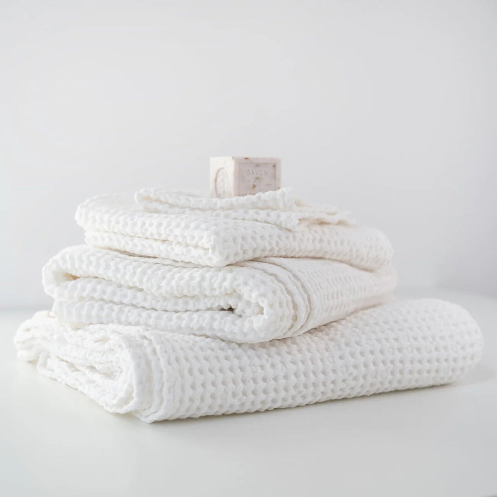 Linen & Cotton Honeycomb Waffle Bath Towel - Wick'ed Fragrance House