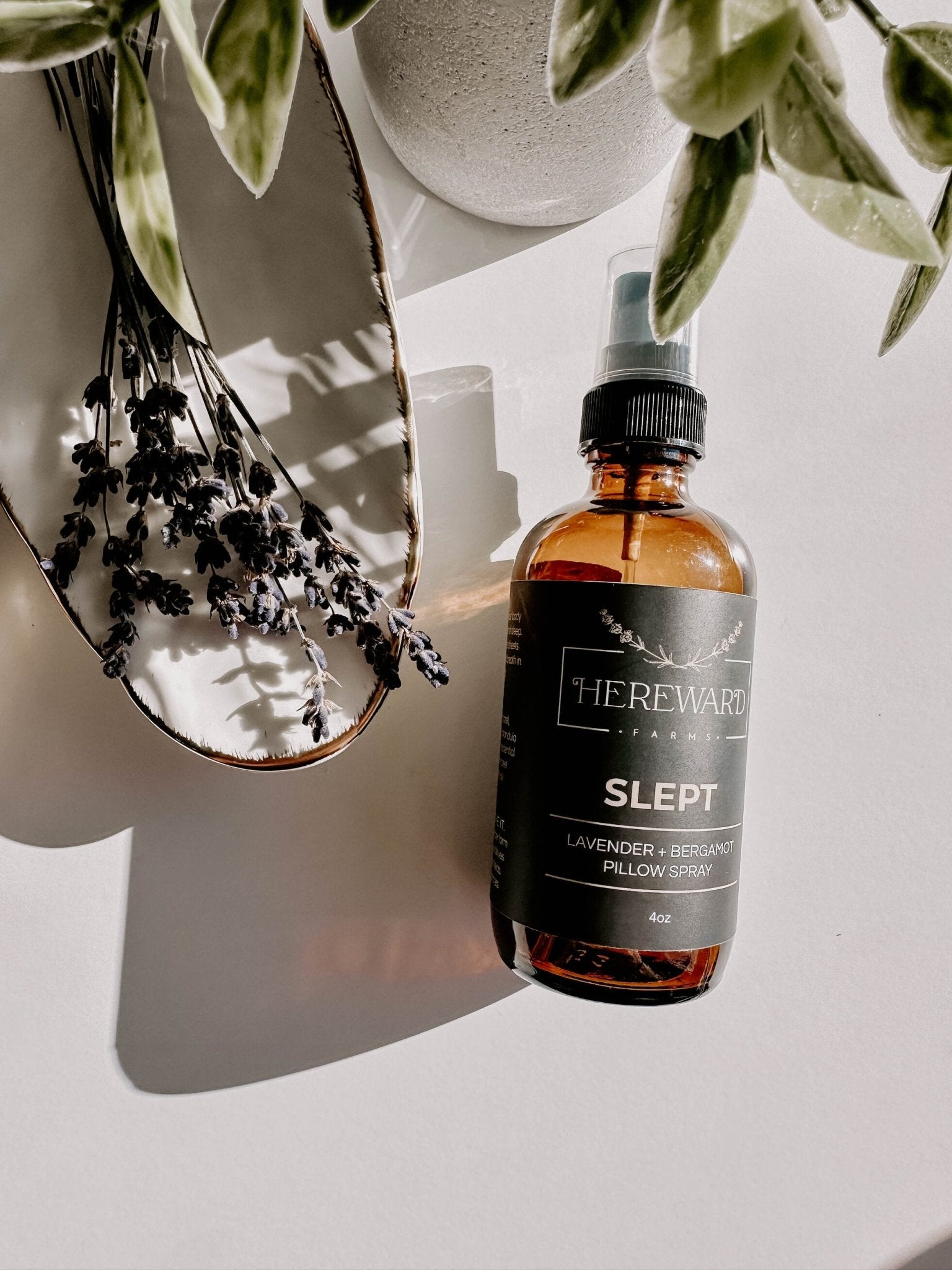 SLEPT LAVENDER + BERGAMOT PILLOW SPRAY - Wick'ed Fragrance House