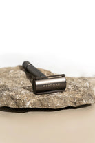 THE GENTLEMAN - DOUBLE EDGE SAFETY RAZOR - Wick'ed Fragrance House